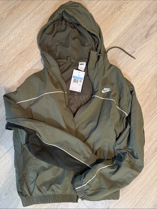 Nike Other - Nike Olive Green Hooded Windbreaker Jacket
